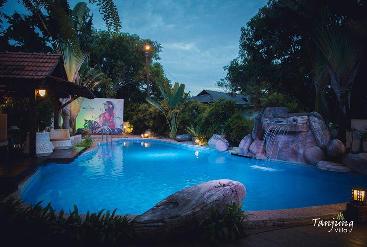 Tanjung Villa Muar Exteriör bild